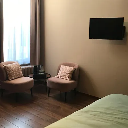 Bed & Breakfast Between